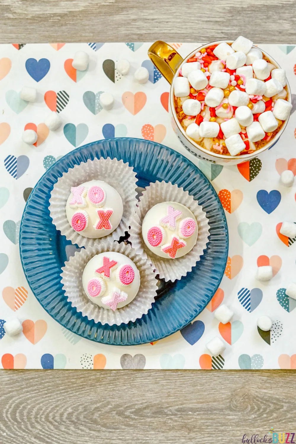 XOXO Valentine's hot cocoa bombs are fun and not too hard to make. Plus they taste amazing! 