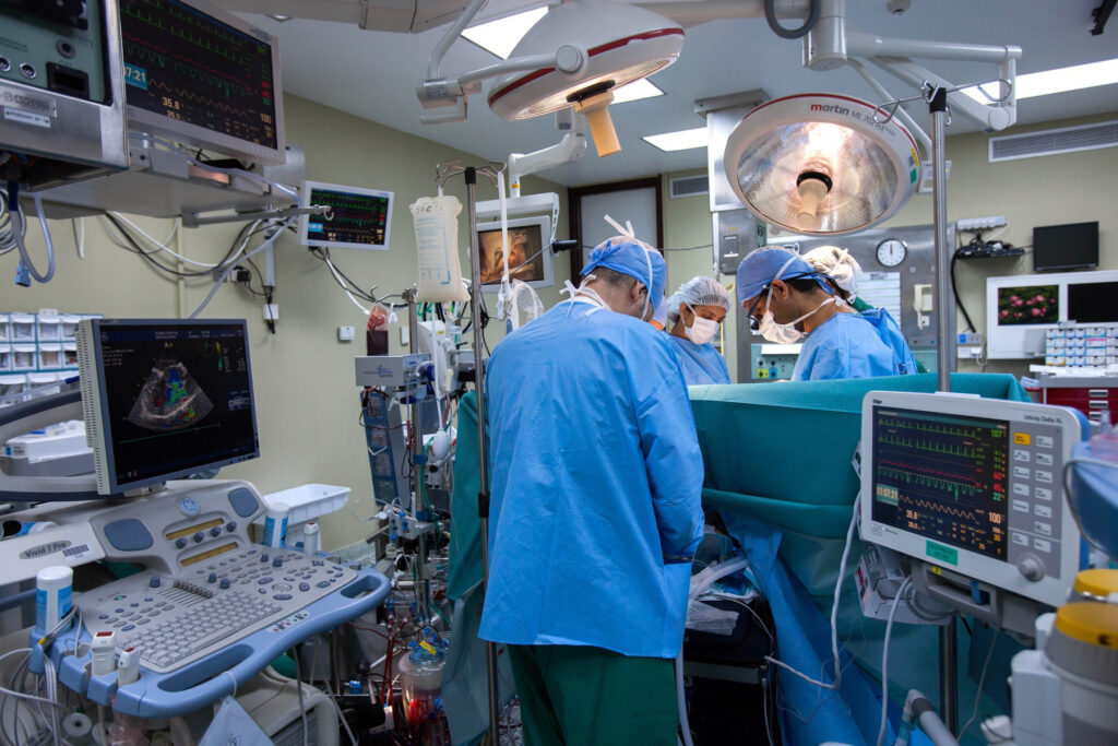 surgeons preparing for surgery