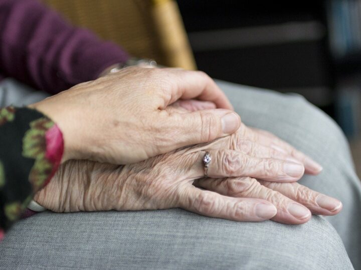 how can I pay for assisted living with little or no money? 