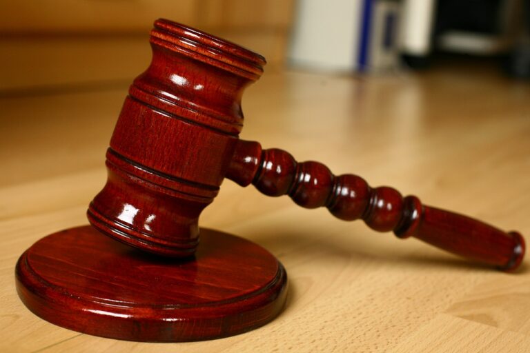 judge's gavel and top reasons why personal injury settlement offers are often too low