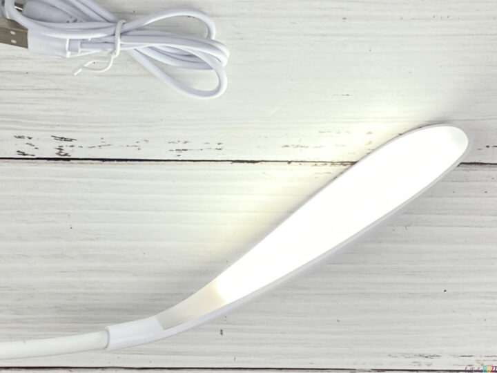 Vont Clip-On LED Reading Light with the light on