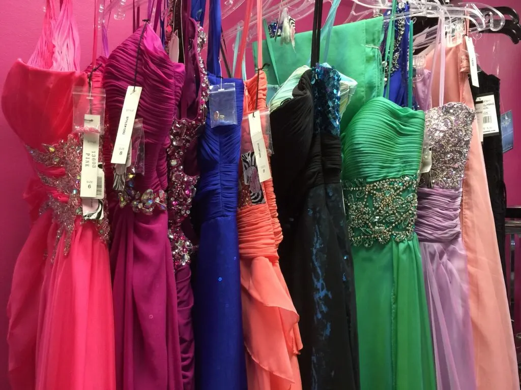 tips on how to pick the perfect formal dress