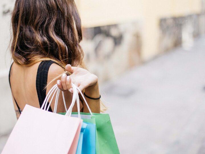 woman carrying shopping bags