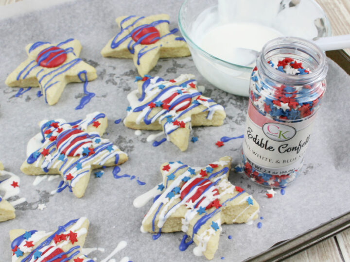 Patriotic Star Sugar Cookies Process 5 drizzle on white and blue melted candy melts