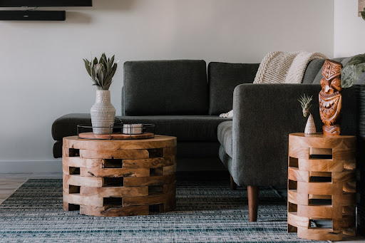 adding plants and coasters as accent table decor ideas works well