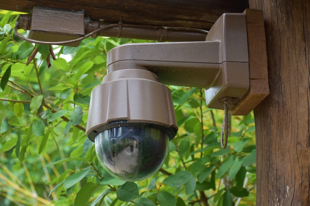 having an outdoor security camera like this one is a great way to protect your home as long as you know how to choose the right camera for your home security system