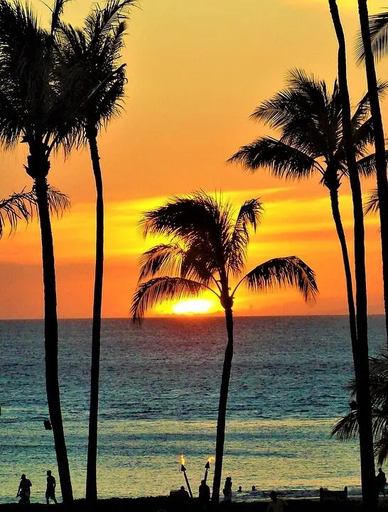 retiring in Maui allows you to enjoy sunsets like this one over the water