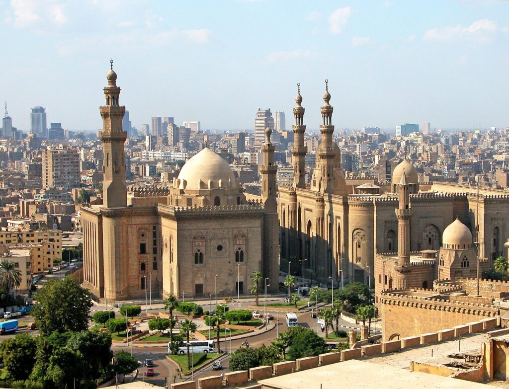 a mosque in the city of Cairo