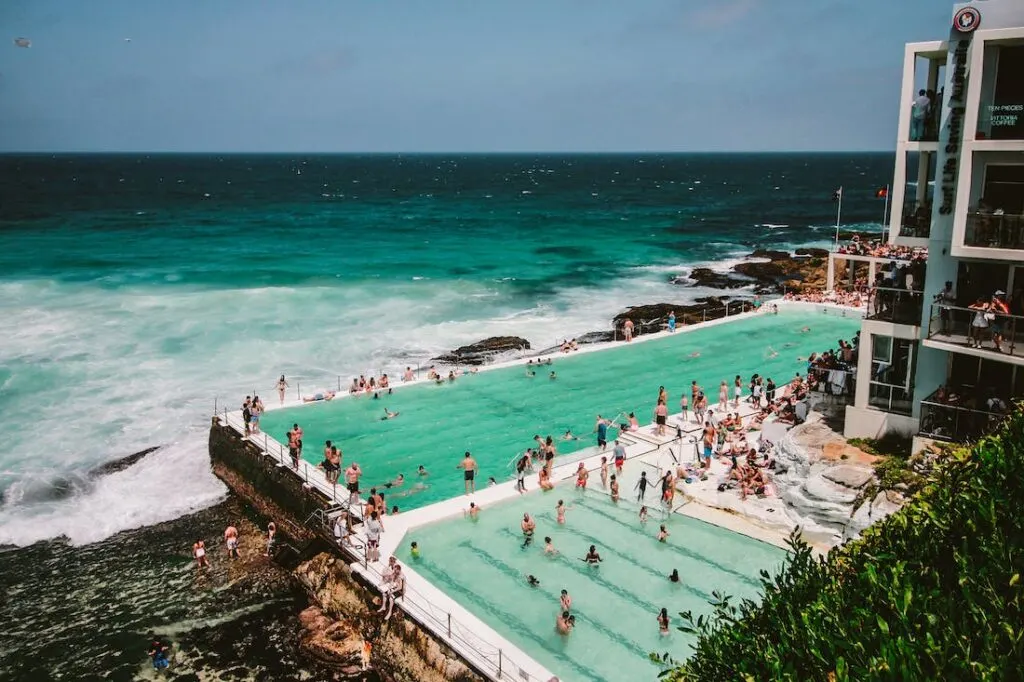Hotel pool on edge of ocean in Australia