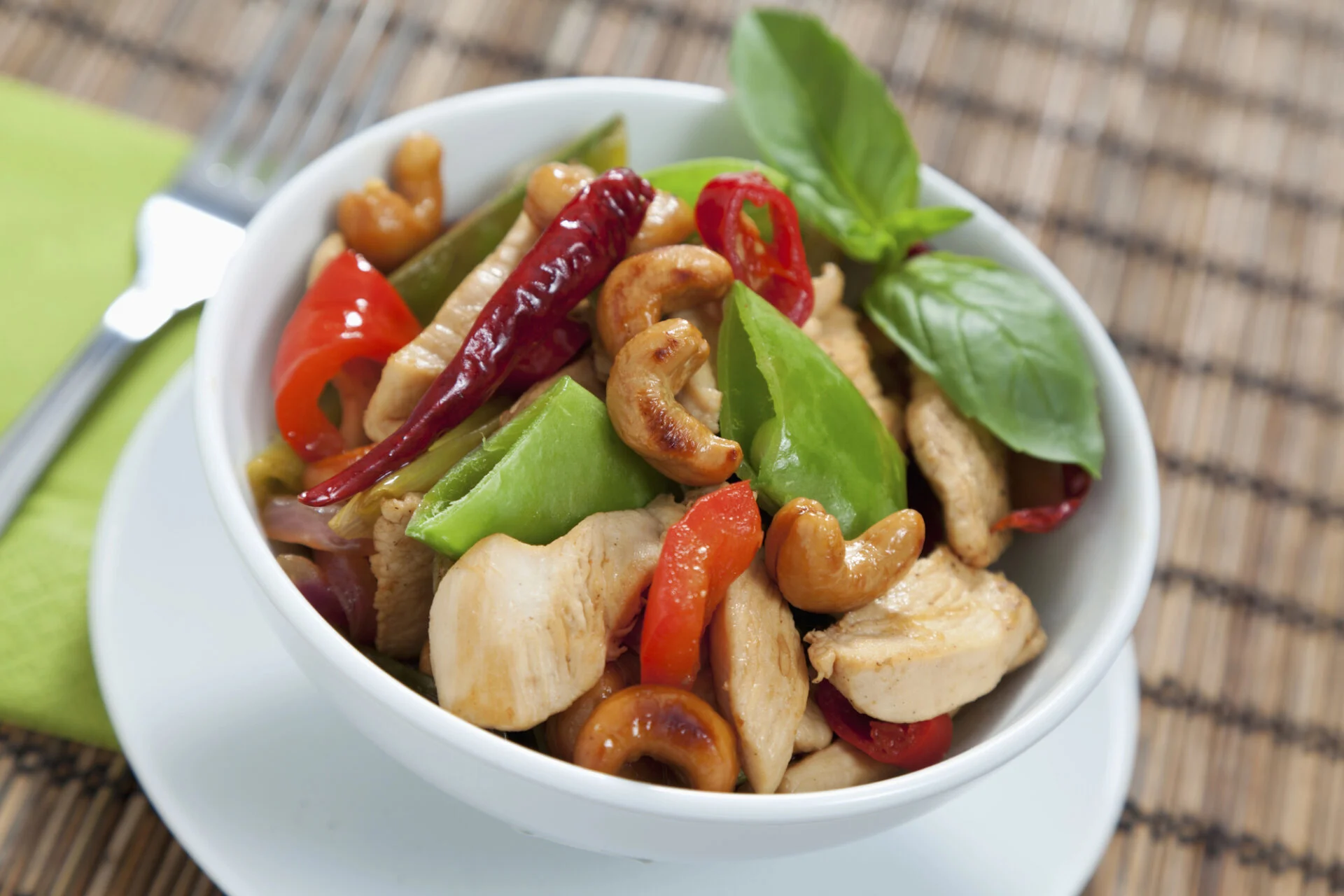 Chicken cashew nuts — Stock Photo, Image
