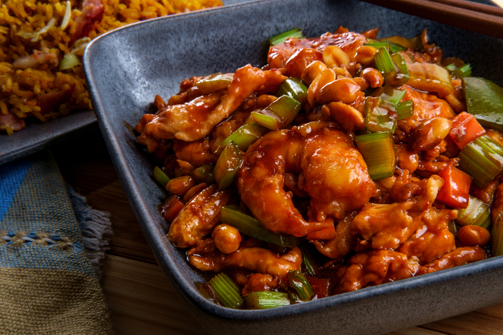alt="Takeout Chinese Kung Pao Chicken Shrimp Peanuts Side Pork Fried — Stock Photo, Image"