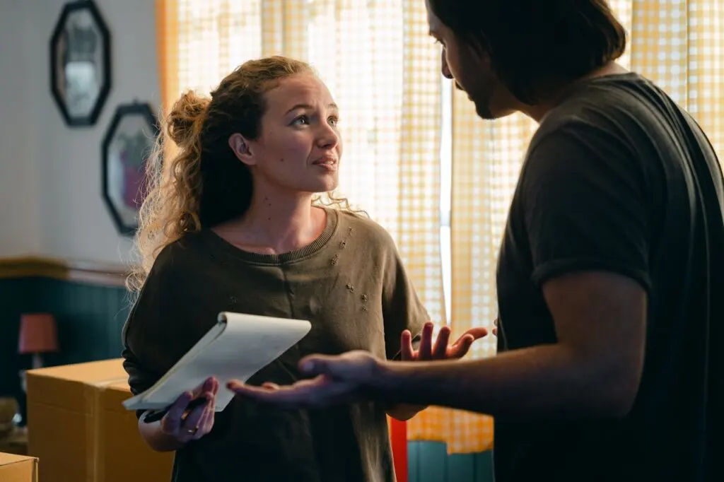 A man and woman arguing trying to solve legal conflicts with family