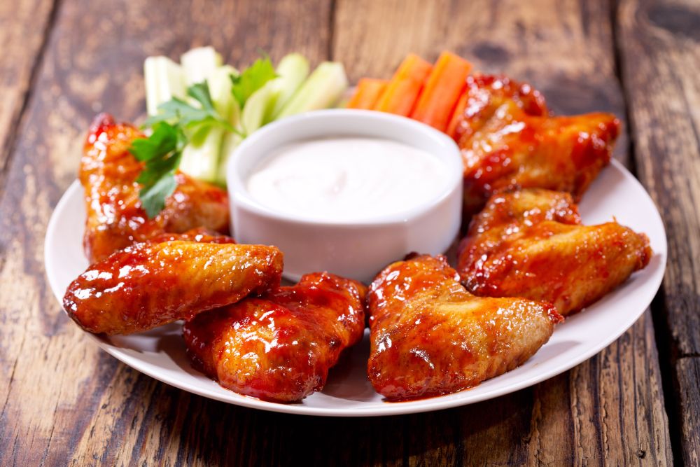 Bbq Buffalo Chicken Wings in Basket, with Ranch Dip, Carrot and Celery Sticks