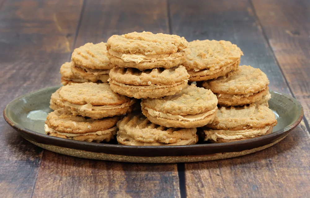 Peanut Butter and Oatmeal cookies filled