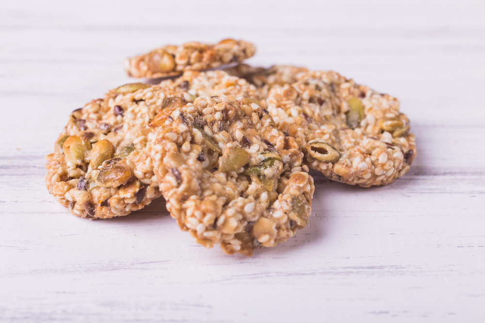 Cookies with sesame seeds — Stock Photo, Image