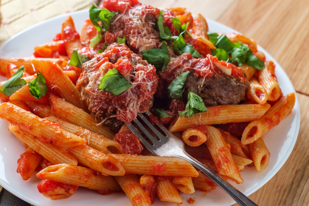 Italian Penne Rigate Pasta Sugo All Arrabbiata Sauce Meatballs Garnished — Stock Photo, Image