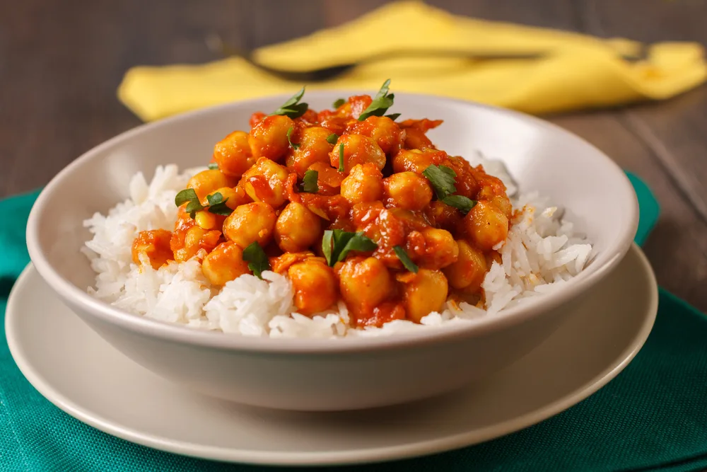 Chickpea curry with basmati rice — Stock Photo, Image