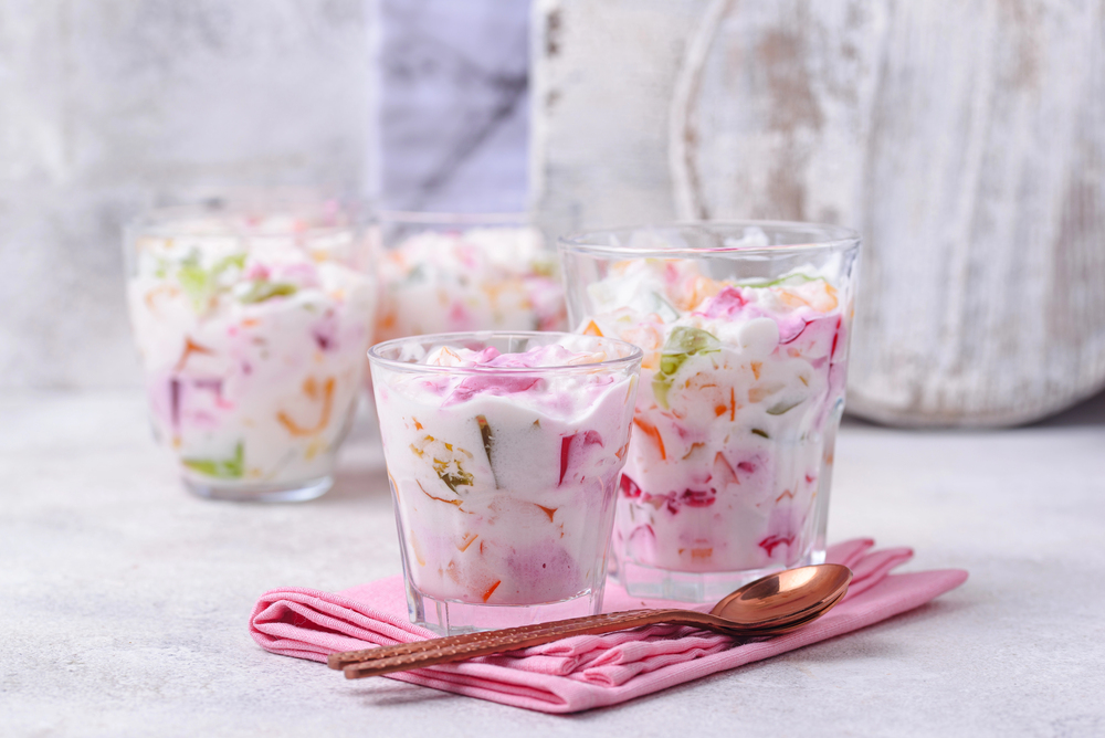 "Multicolored dessert with fruit jelly — Stock Photo, Image"