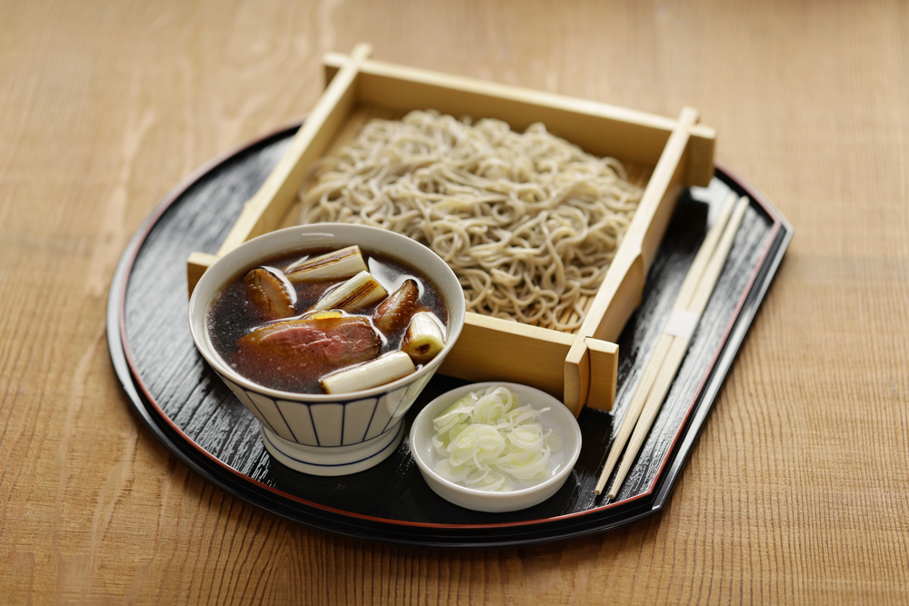 Kamo Seiro Chilled Soba Sliced Grilled Duck Dipping Sauce Japanese — Stock Photo, Image