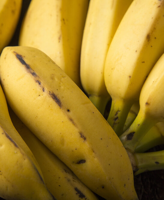 Bunch Bananas Table — Stock Photo, Image