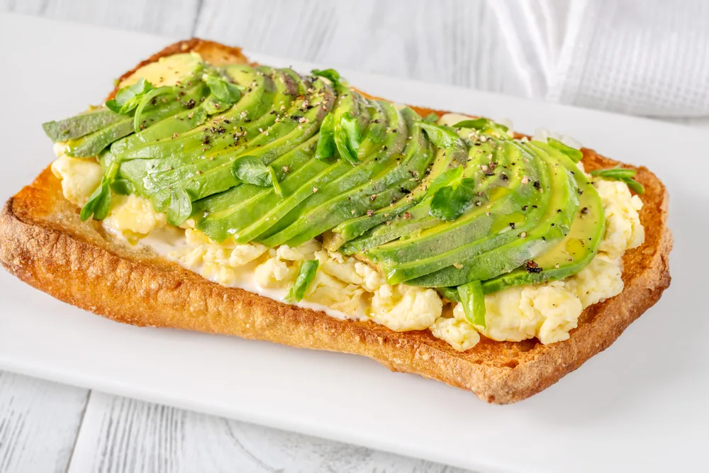 alt="Sandwich Ciabatta Scrambled Eggs Avocado — Stock Photo, Image"