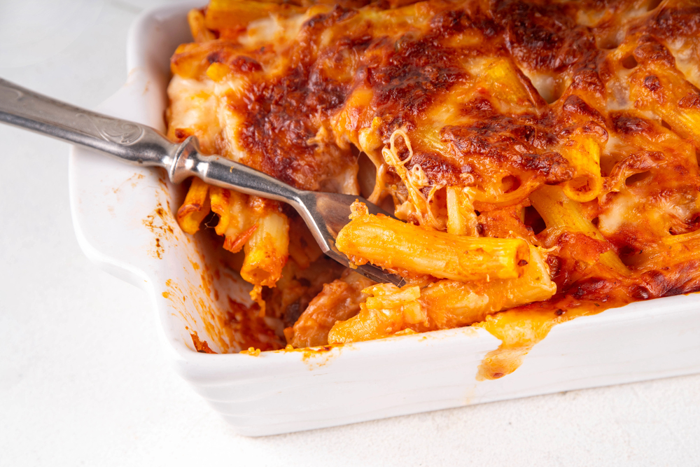 Baked Ziti Pasta Bolognese Marinara Tomato Sauce Cheese Baked Pan — Stock Photo, Image