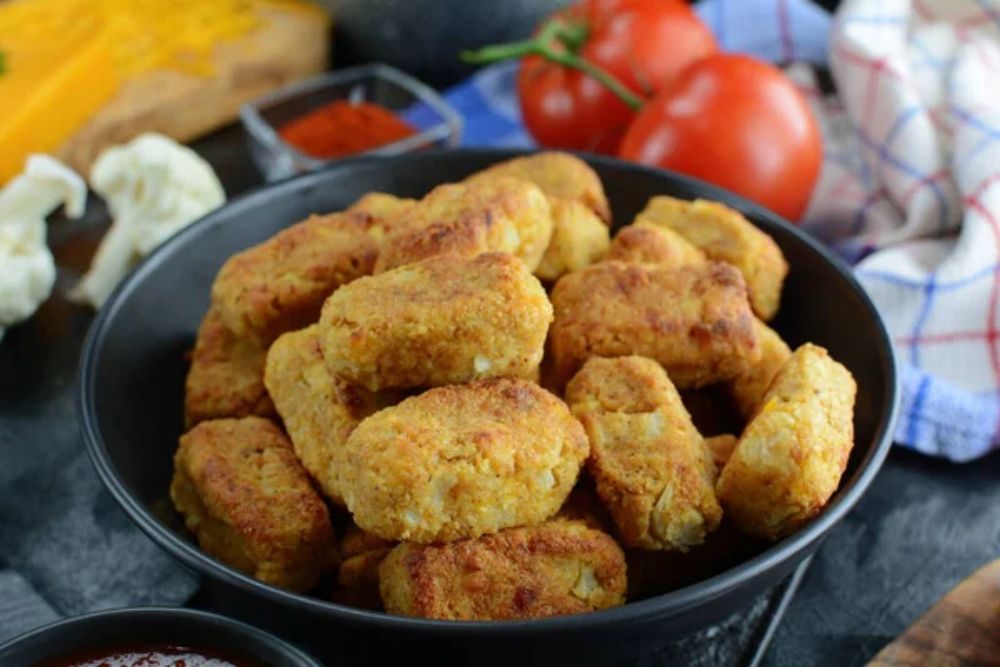 Keto Cauliflower Tater Tots Sugar Free Ketchup — Stock Photo, Image