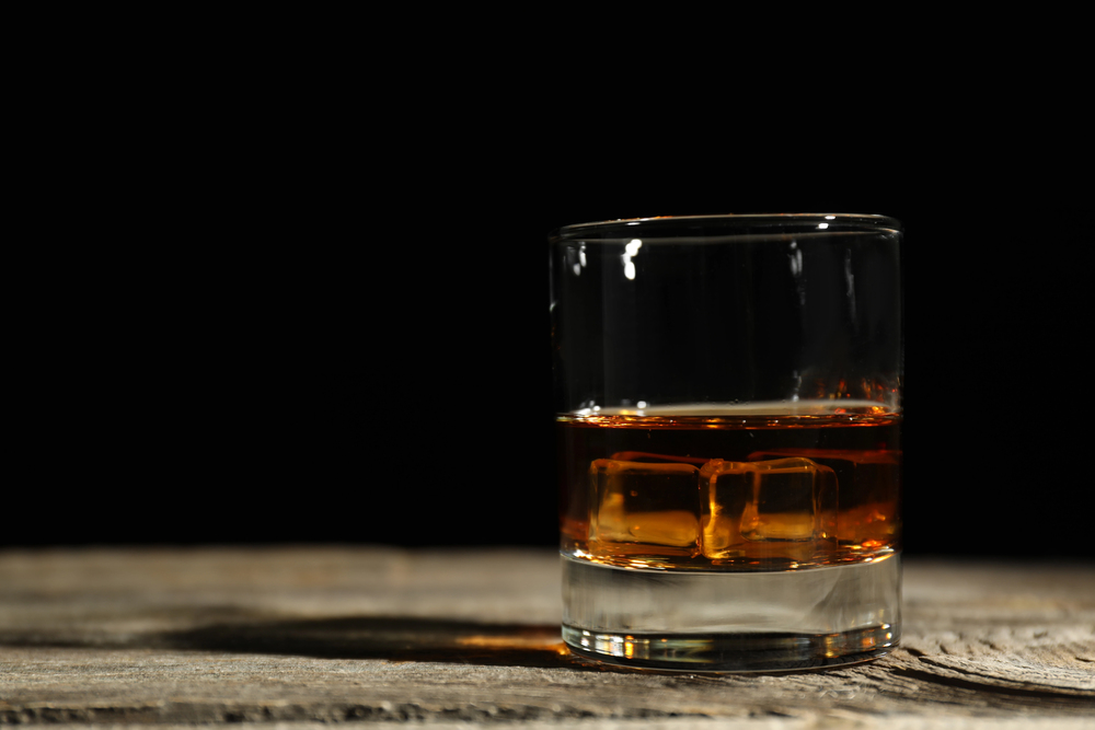 Glass Whiskey Wooden Table Dark Background — Stock Photo, Image