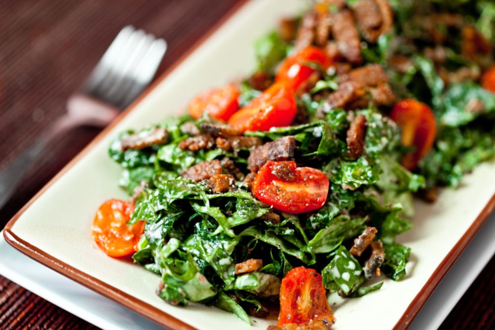 BLT Salad | www.veganyumyum.com | Lauren | Flickr