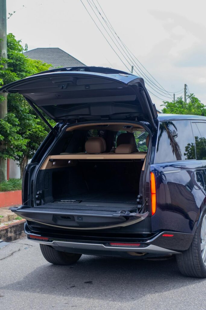 How to run errands efficiently with organized car trunk ready for quick grocery and neighborhood stops