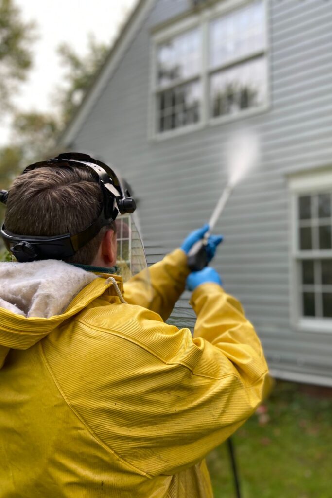 Pressure washing benefits include removing dirt, mold, and grime from home siding, helping improve curb appeal and protect exterior surfaces from damage.